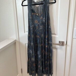World Market floral midi dress
Size XS — new with tags